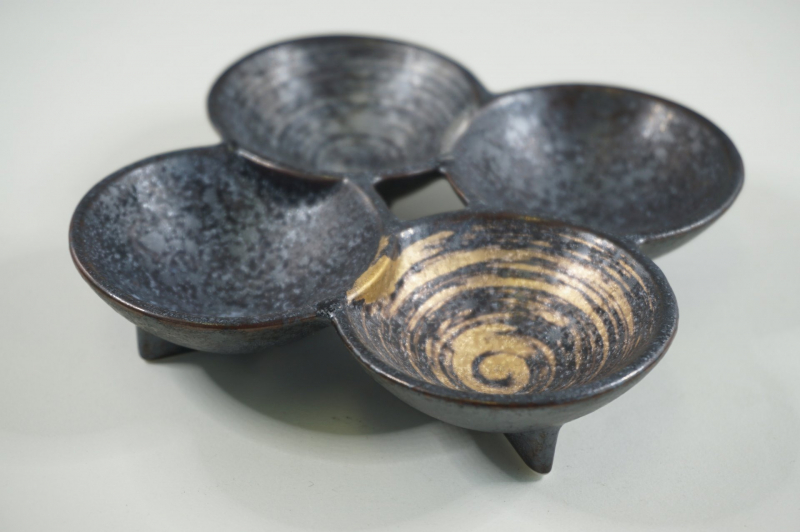 晶銀金ひとかすり　四組小付 1