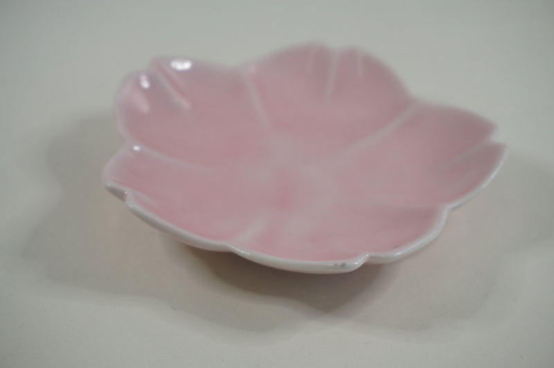 ピンク釉　桜花小皿 1