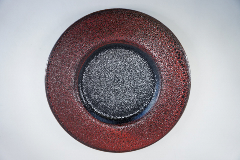 赤黒釉彩 リム8.5皿 2