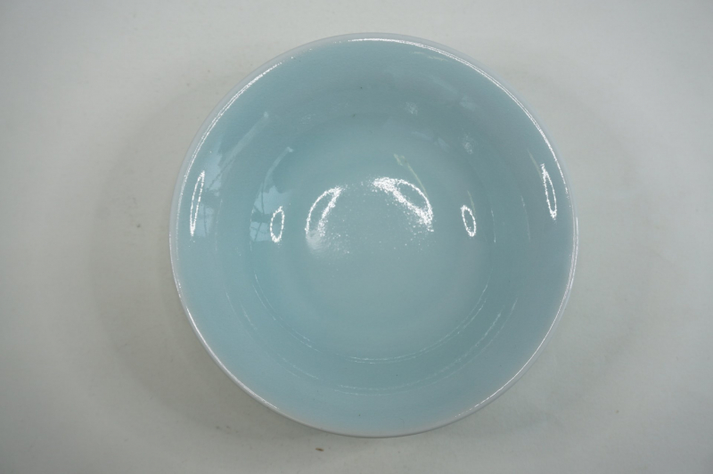 うす青磁豆皿 2